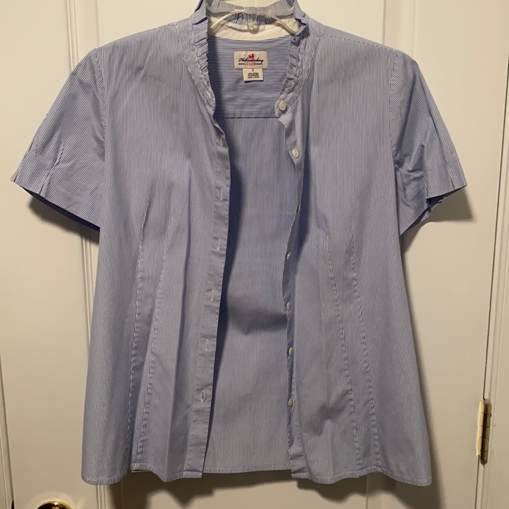 Ruffle collar short sleeve button down